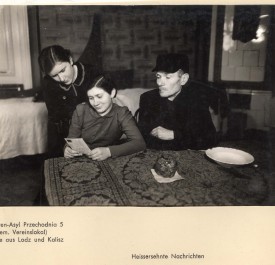 תמונת משפחה מתערוכת המכתבים במוזיאון משואה