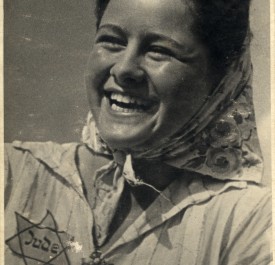 תמונה אישה מתקופת השואה מארכיון משואה